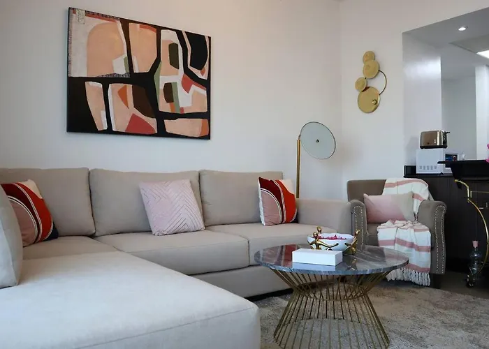 Divine 1Br Apartment In Al Reef.