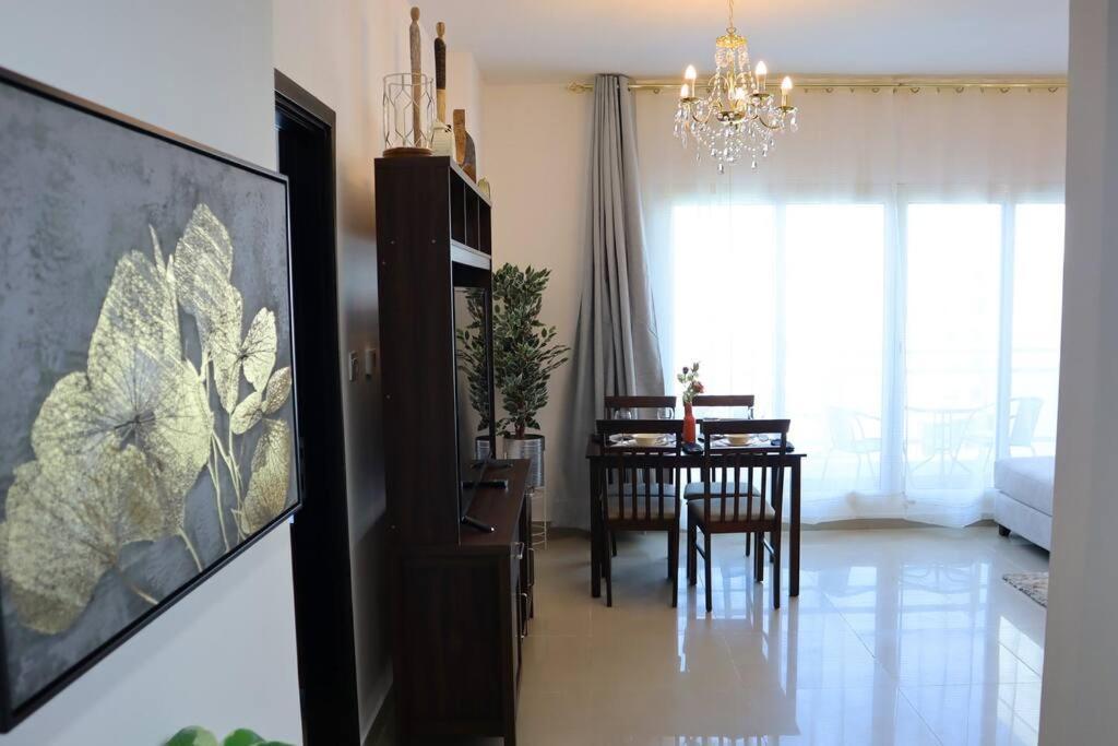 Апартаменты Divine 1br In Al Reef.